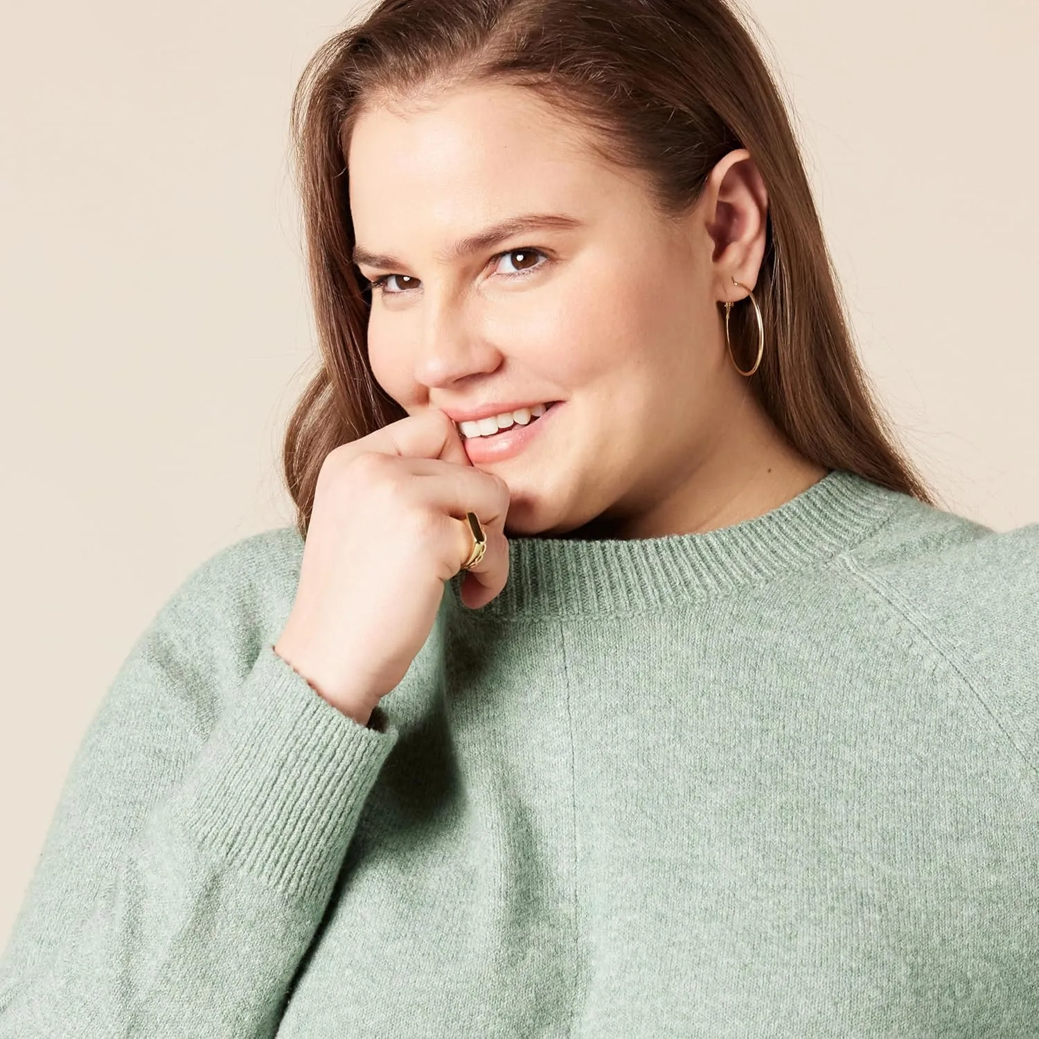Amazon Essentials Women's Crewneck Sweater, Classic-Fit, Soft Touch, Long Sleeve, Plus-Size Available