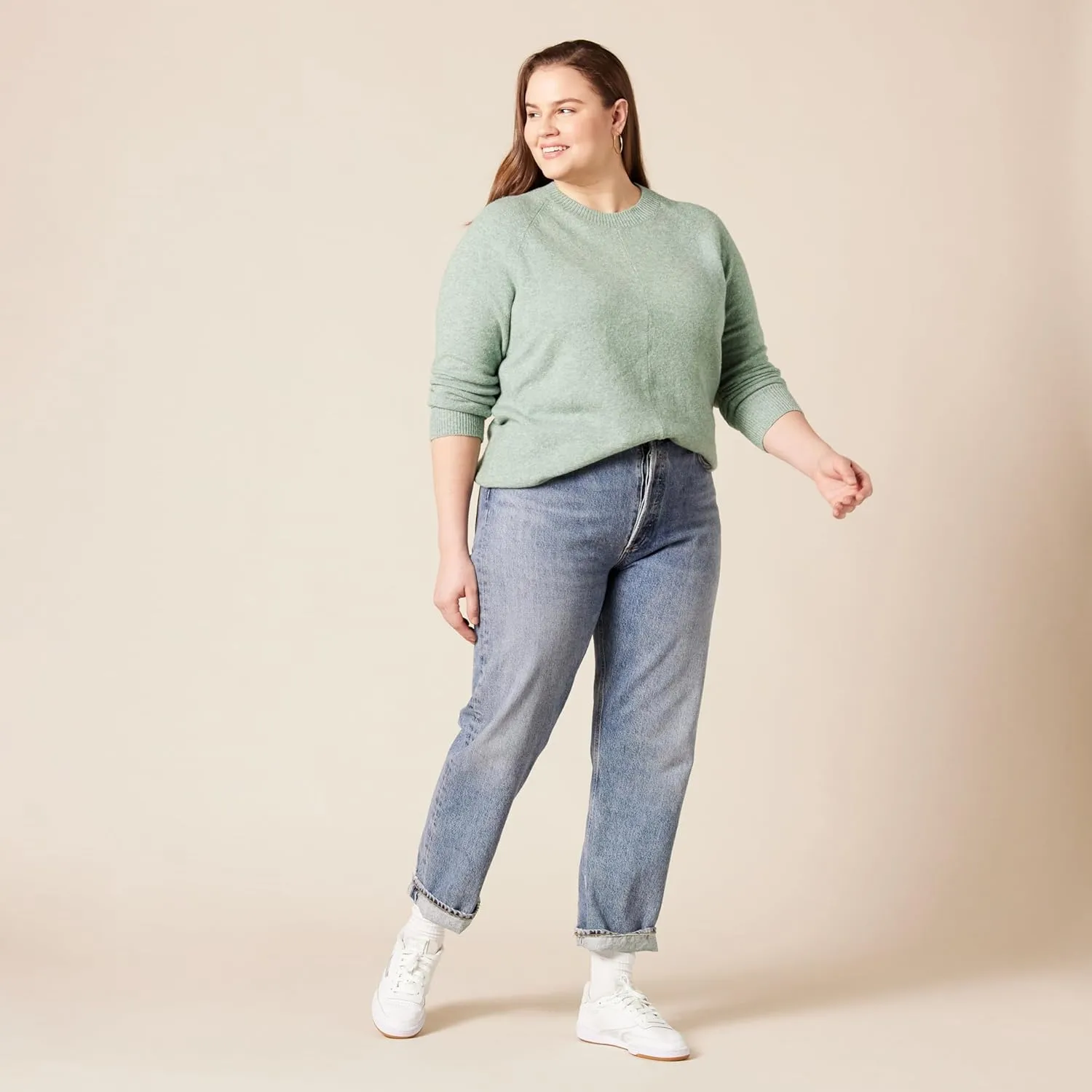 Amazon Essentials Women's Crewneck Sweater, Classic-Fit, Soft Touch, Long Sleeve, Plus-Size Available